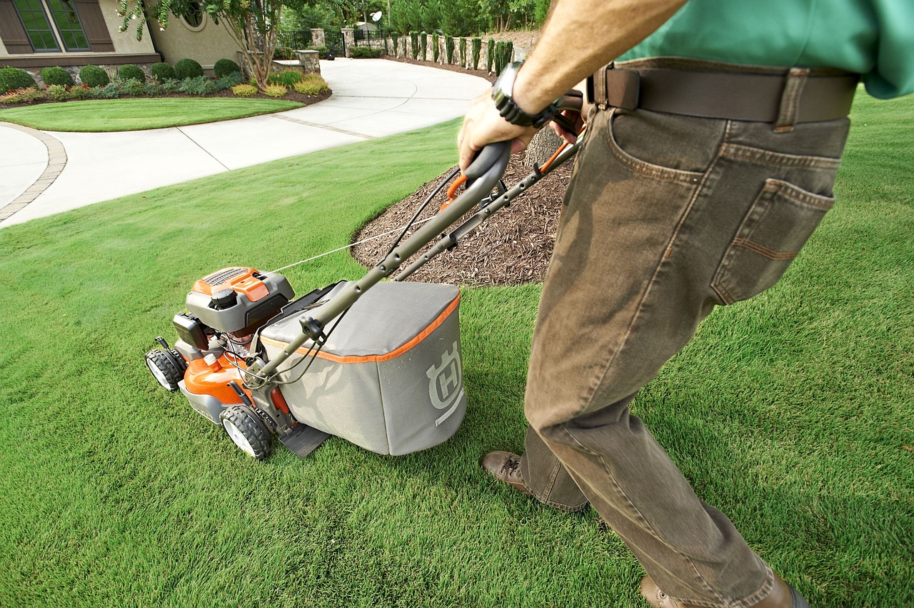 A Seasonal Maintenance Checklist for Coastal Home Exteriors